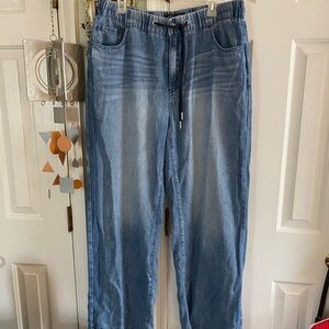 Judy Blue Relaxed Fit Light Blue Jeans